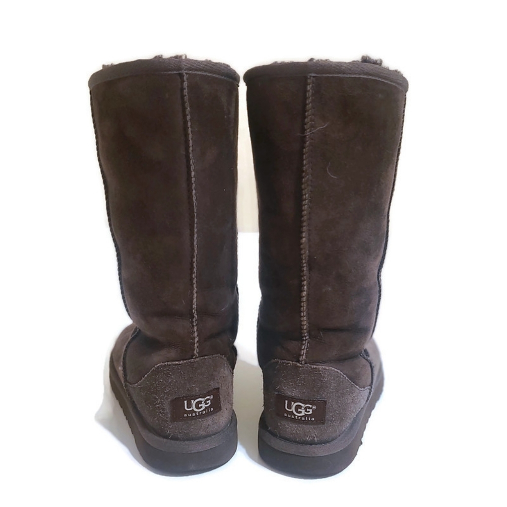UGG Australia Girls Tall Classic Boot Eva Brown Suede Sheepskin Size 4 US 3UK - Picture 2 of 9